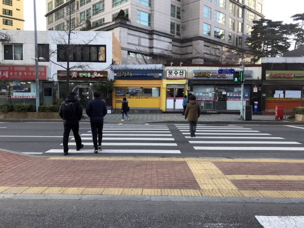 서울 용산 삼각지역 근처로 부동산들이 들어서 있다.도다솔
