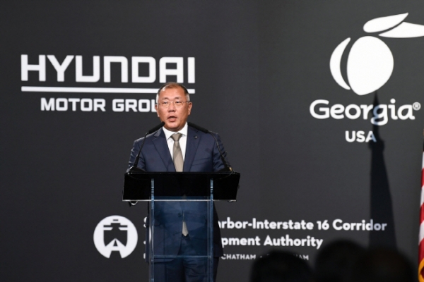 22년 10월 정의선 현대차그룹 회장이 '현대자동차그룹 메타플랜트 아메리카' 기공식에서 연설하고 있다.