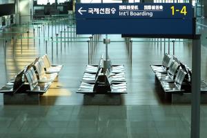 [단독]인천공항 코로나19 확진자 발생 때 자회사 직원들은 강제출근해 청소했다