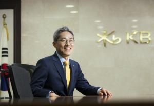 KB금융 ‘ESG 경영’ 기업에 투자…한국판 ‘블랙록’ 역할 나섰다