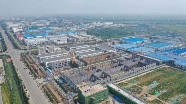 포스코케미칼이 지분 투자를 결정한 청도중석이 중국 산둥성 핑두시에 구형흑연 가공 공장을 건설하고 있다.포스코케미칼