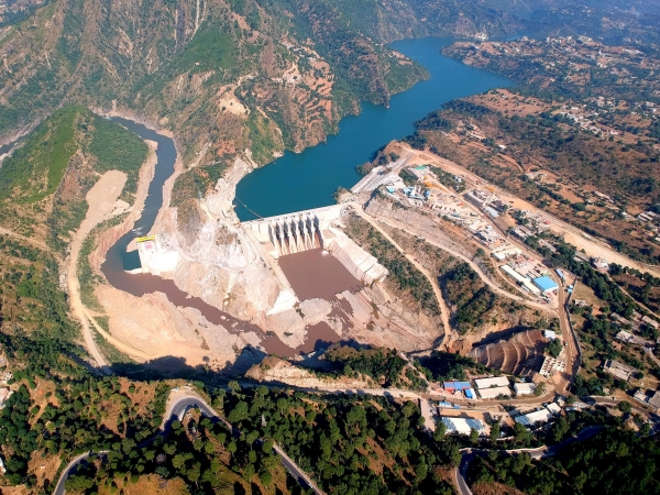 DL이앤씨가 한국남동발전, 롯데건설과 함께 준공한 파키스탄 굴푸르 수력발전소 전경.