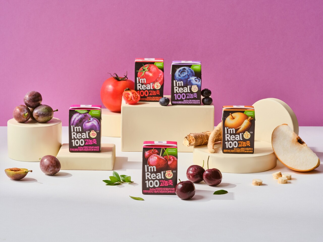 풀무원식품은 실온 과채주스 브랜드 ‘아임리얼 100’ 라인업 제품인 ‘아임리얼 100 고농축’이 출시 10개월 만에 누적 판매량 700만 개를 돌파했다고 26일 밝혔다.<풀무원식품>